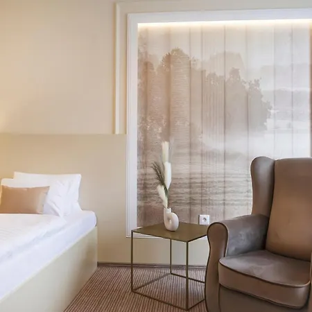 Diana Hotel